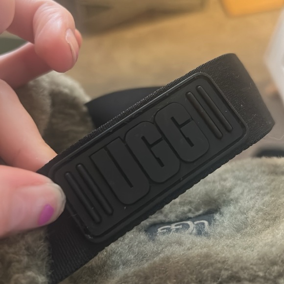 Ugg Olive Green Fuzzy Slippers - Picture 5 of 5